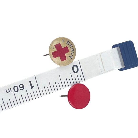 Vintage Red Cross "I Serve" & Red Button Pins - 1 Inch Diameter - Picture 2 of 5